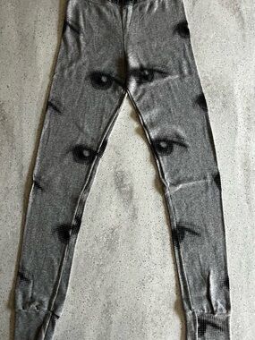 nununu Gray Leggings with Black Eye Print